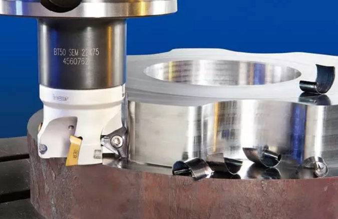 OTT-JAKAB近年來(lái)由于刀具材料、刀柄結(jié)構(gòu)以及涂層技術(shù)等領(lǐng)域的長(zhǎng)足進(jìn)步。數(shù)控刀具獲得了交飛猛進(jìn)的發(fā)展。高速切削、干式切削等一些高效環(huán)保的數(shù)控切削技術(shù)被越來(lái)越廣泛地應(yīng)用在機(jī)械制造領(lǐng)域。