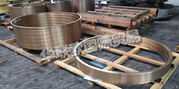 德國(guó)BORNEBUSCH主要產(chǎn)品：BORNEBUSCH滑動(dòng)軸承、零件等。BORNEBUSCH是位于Siegerland中心的業(yè)主管理的家族企業(yè)。