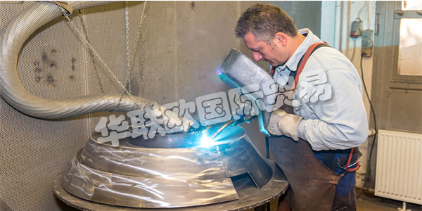 FELDPAUSCH自60多年前一直致力于為各個(gè)行業(yè)領(lǐng)域開發(fā)創(chuàng)新的喂料技術(shù)。